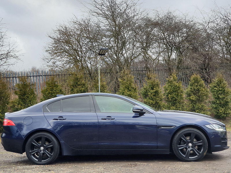 Jaguar XE 2.0d Portfolio Auto Euro 6 (s/s) 4dr 4dr Automatic 2025