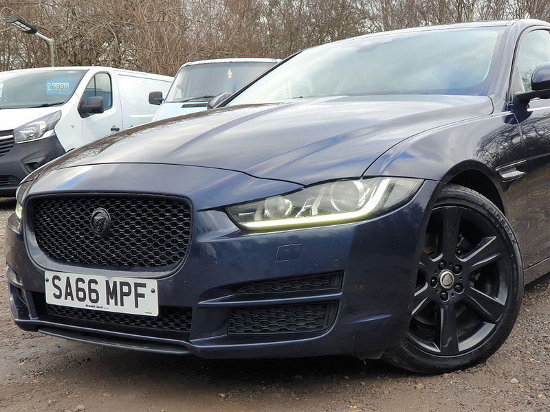 Jaguar XE 2.0d Portfolio Auto Euro 6 (s/s) 4dr 4dr Automatic 2025