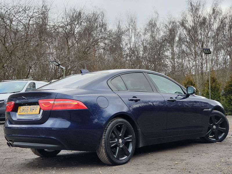 Jaguar XE 2.0d Portfolio Auto Euro 6 (s/s) 4dr 4dr Automatic 2025