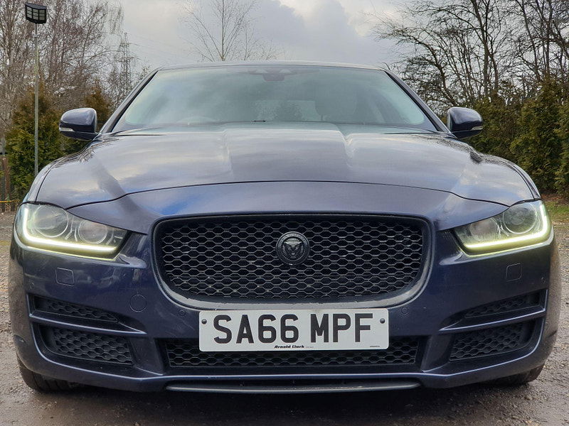 Jaguar XE 2.0d Portfolio Auto Euro 6 (s/s) 4dr 4dr Automatic 2025