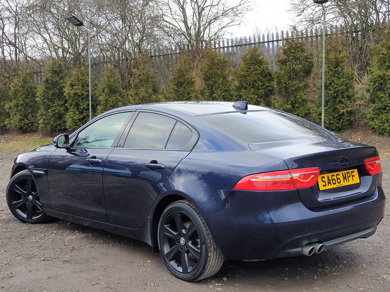 Jaguar XE 2.0d Portfolio Auto Euro 6 (s/s) 4dr 4dr Automatic 2025