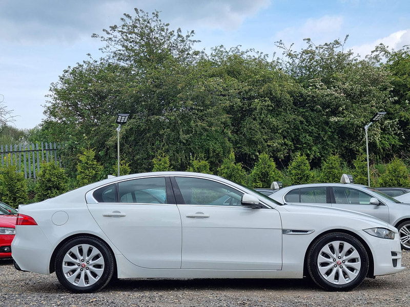 Jaguar XE 2.0d Prestige Auto Euro 6 (s/s) 4dr 4dr Automatic 2025