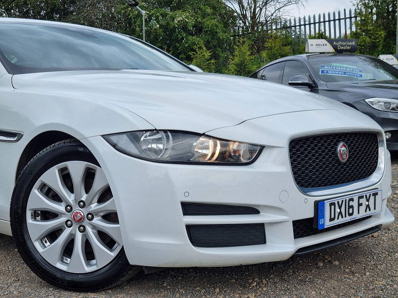 Jaguar XE 2.0d Prestige Auto Euro 6 (s/s) 4dr 4dr Automatic 2025