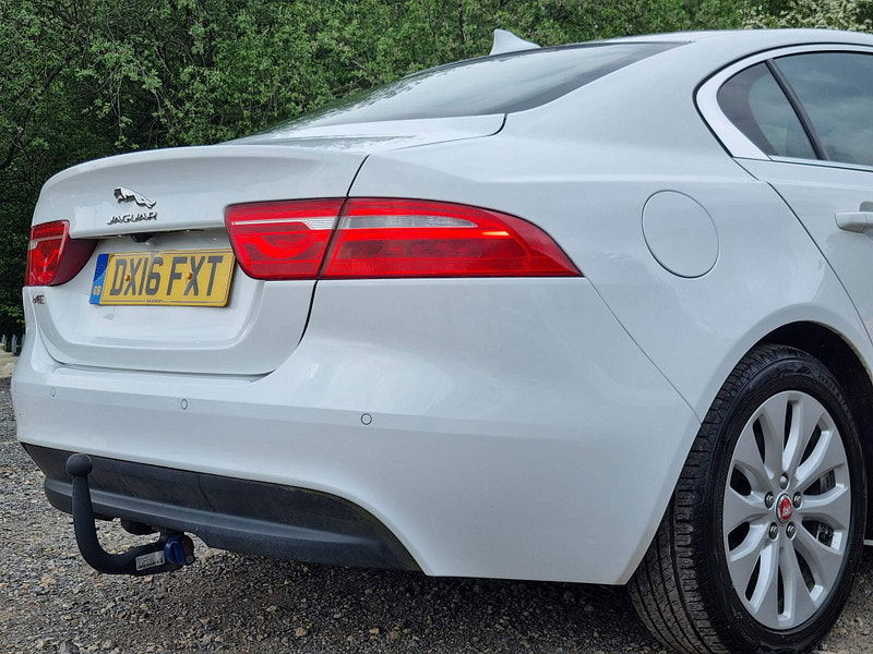 Jaguar XE 2.0d Prestige Auto Euro 6 (s/s) 4dr 4dr Automatic 2025
