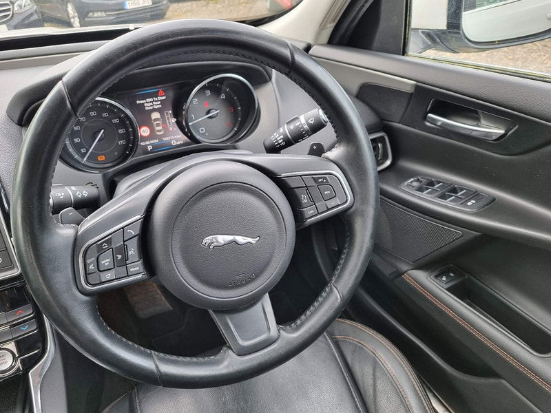 Jaguar XE 2.0d Prestige Auto Euro 6 (s/s) 4dr 4dr Automatic 2025