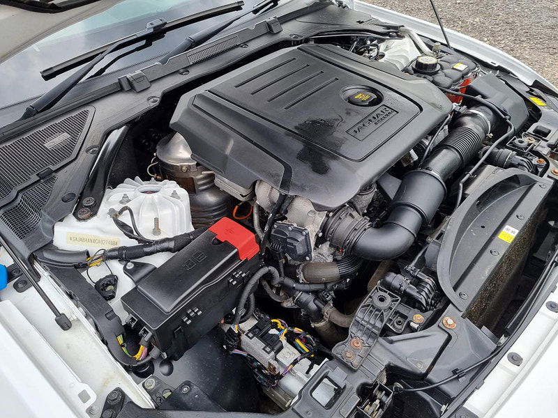 Jaguar XE 2.0d Prestige Auto Euro 6 (s/s) 4dr 4dr Automatic 2025