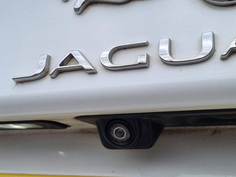 Jaguar XE 2.0d Prestige Auto Euro 6 (s/s) 4dr 4dr Automatic 2024