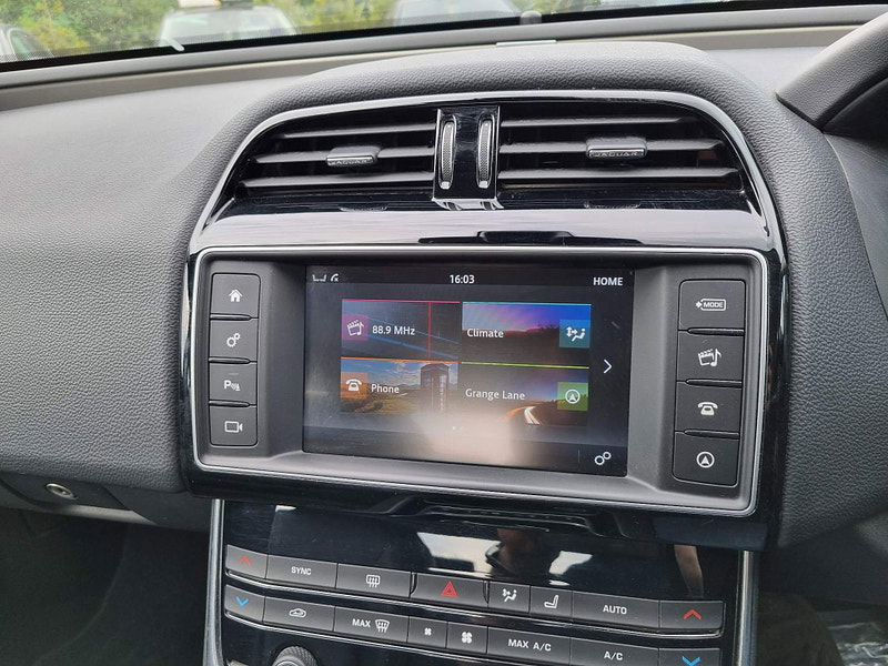 Jaguar XE 2.0d Prestige Auto Euro 6 (s/s) 4dr 4dr Automatic 2025