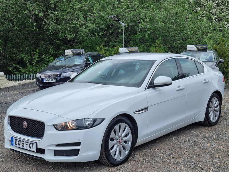 Jaguar XE 2.0d Prestige Auto Euro 6 (s/s) 4dr 4dr Automatic 2025