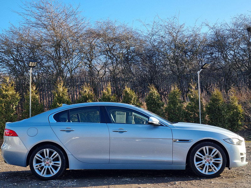 Jaguar XE 2.0d Prestige Auto Euro 6 (s/s) 4dr 4dr Automatic 2025