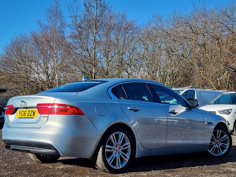 Jaguar XE 2.0d Prestige Auto Euro 6 (s/s) 4dr 4dr Automatic 2025