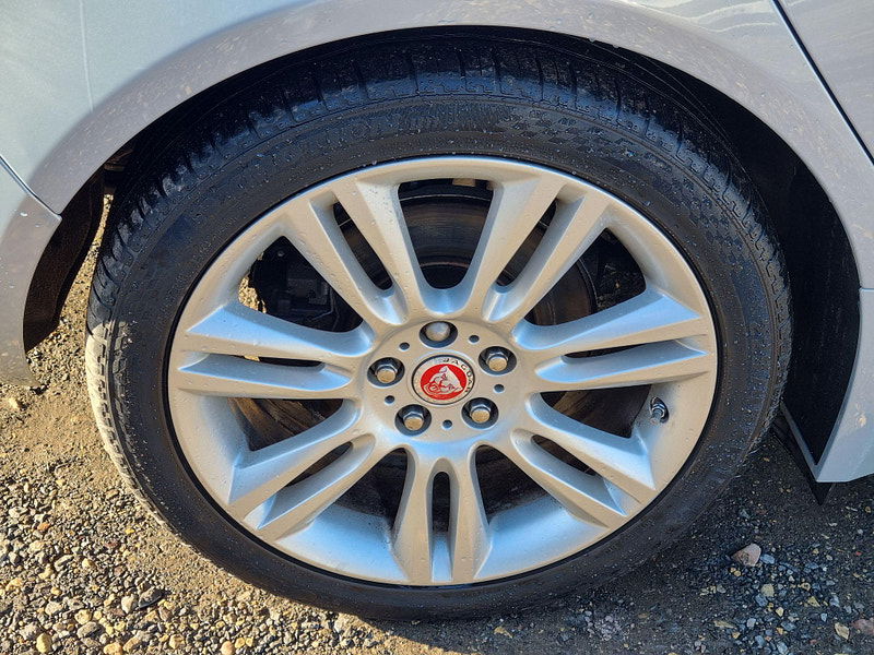 Jaguar XE 2.0d Prestige Auto Euro 6 (s/s) 4dr 4dr Automatic 2025