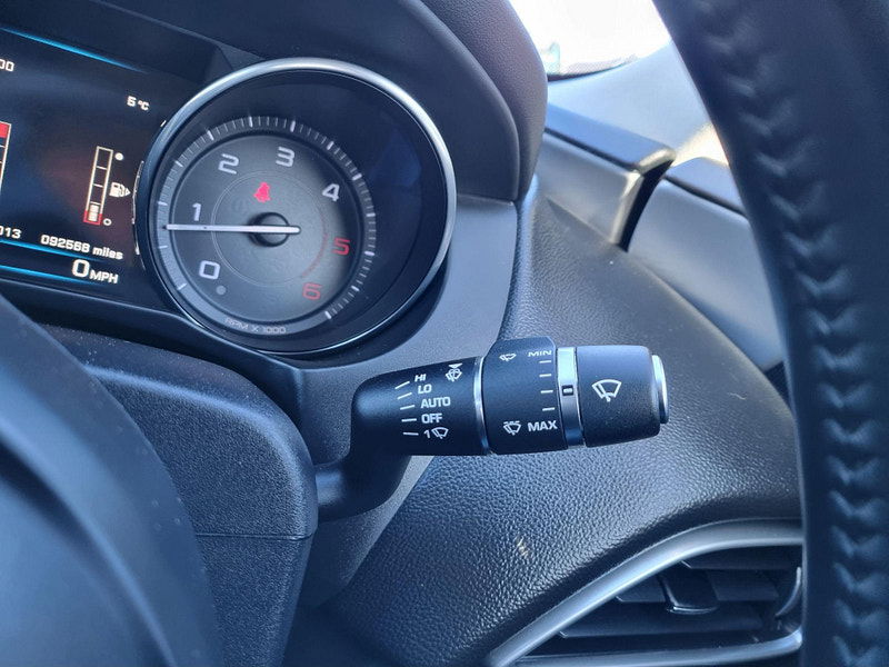 Jaguar XE 2.0d Prestige Auto Euro 6 (s/s) 4dr 4dr Automatic 2025