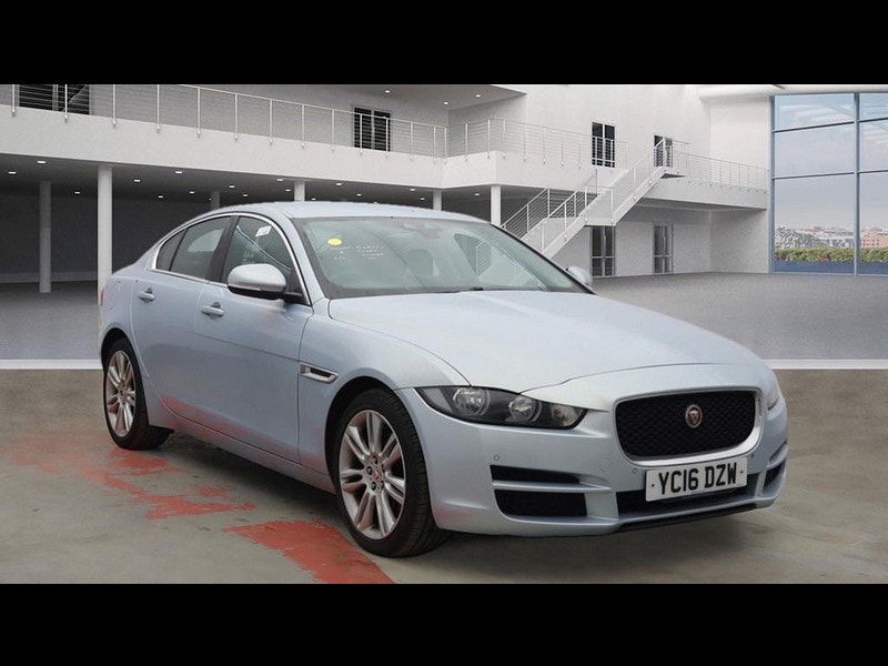 Jaguar XE 2.0d Prestige Auto Euro 6 (s/s) 4dr 4dr Automatic 2025