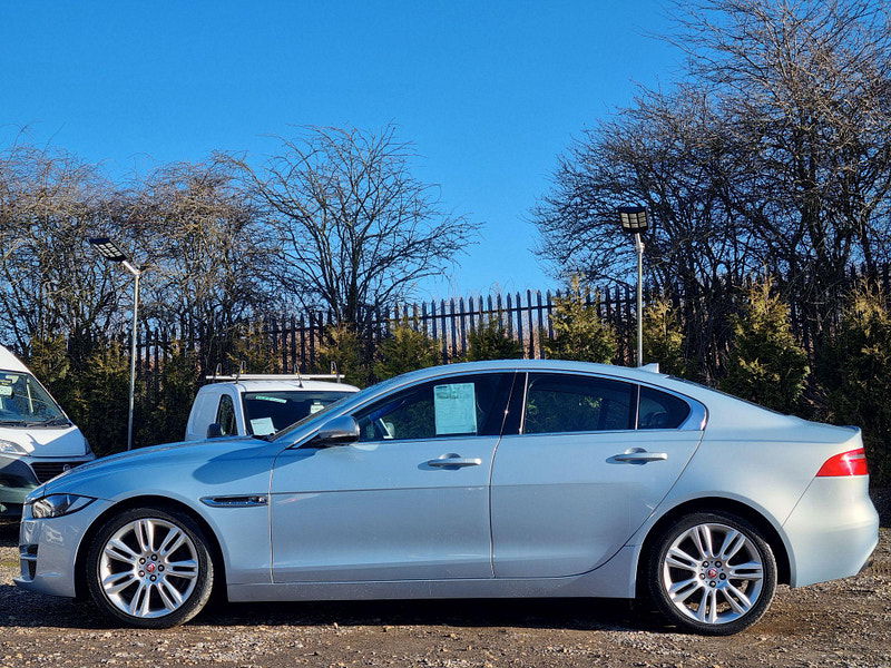 Jaguar XE 2.0d Prestige Auto Euro 6 (s/s) 4dr 4dr Automatic 2025