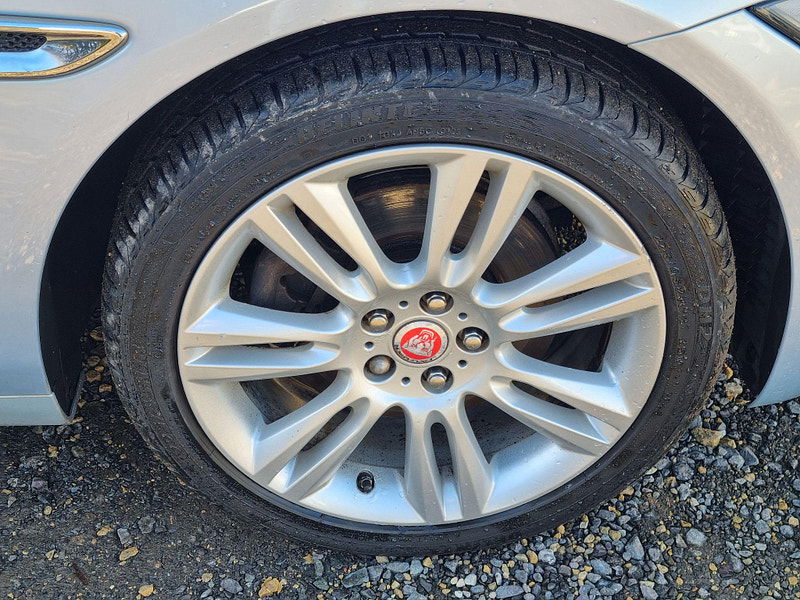 Jaguar XE 2.0d Prestige Auto Euro 6 (s/s) 4dr 4dr Automatic 2025