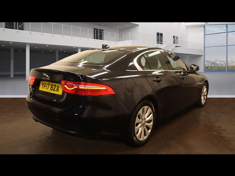 Jaguar XE 2.0d Prestige Auto Euro 6 (s/s) 4dr 4dr Automatic 2025