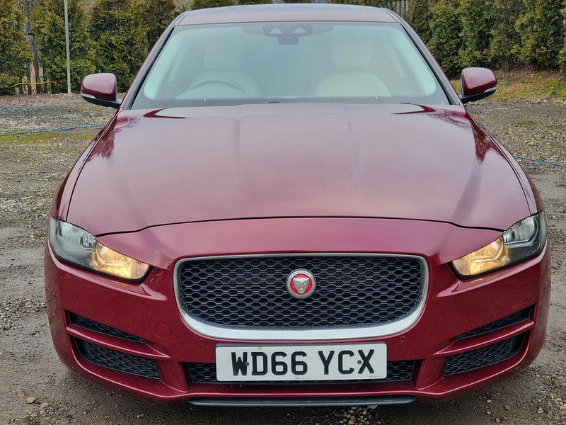 Jaguar XE 2.0d Prestige Auto Euro 6 (s/s) 4dr 4dr Automatic 2025