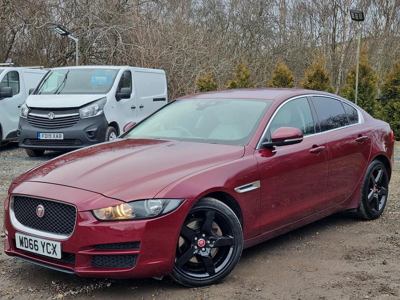 Jaguar XE 2.0d Prestige Auto Euro 6 (s/s) 4dr 4dr Automatic 2025