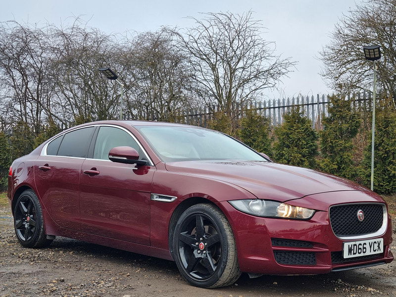 Jaguar XE 2.0d Prestige Auto Euro 6 (s/s) 4dr 4dr Automatic 2025