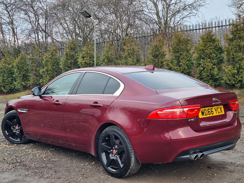 Jaguar XE 2.0d Prestige Auto Euro 6 (s/s) 4dr 4dr Automatic 2025