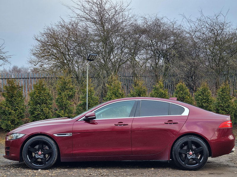 Jaguar XE 2.0d Prestige Auto Euro 6 (s/s) 4dr 4dr Automatic 2025