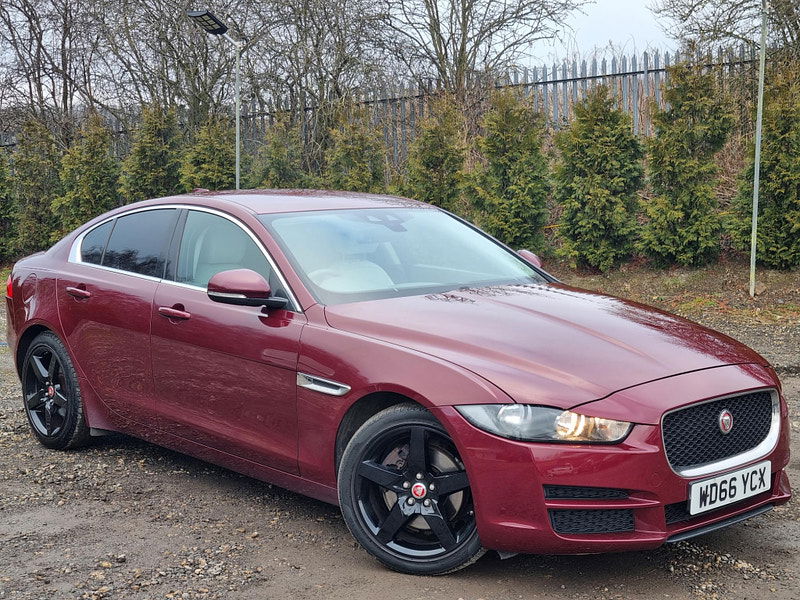 Jaguar XE 2.0d Prestige Auto Euro 6 (s/s) 4dr 4dr Automatic 2025