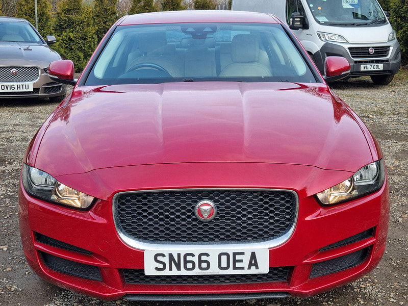 Jaguar XE 2.0d Prestige Auto Euro 6 (s/s) 4dr 4dr Automatic 2025