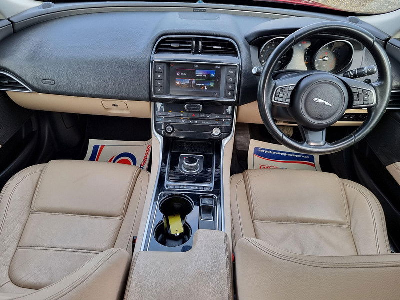 Jaguar XE 2.0d Prestige Auto Euro 6 (s/s) 4dr 4dr Automatic 2025