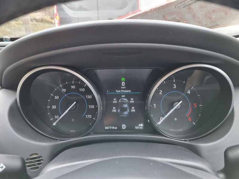 Jaguar XE 2.0d Prestige Auto Euro 6 (s/s) 4dr 4dr Automatic 2025