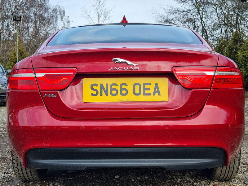 Jaguar XE 2.0d Prestige Auto Euro 6 (s/s) 4dr 4dr Automatic 2025