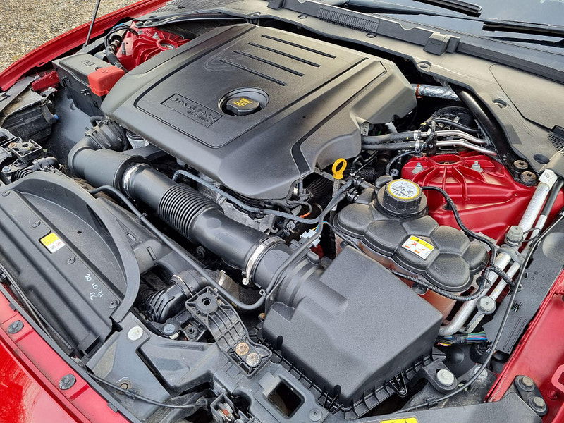 Jaguar XE 2.0d Prestige Auto Euro 6 (s/s) 4dr 4dr Automatic 2025