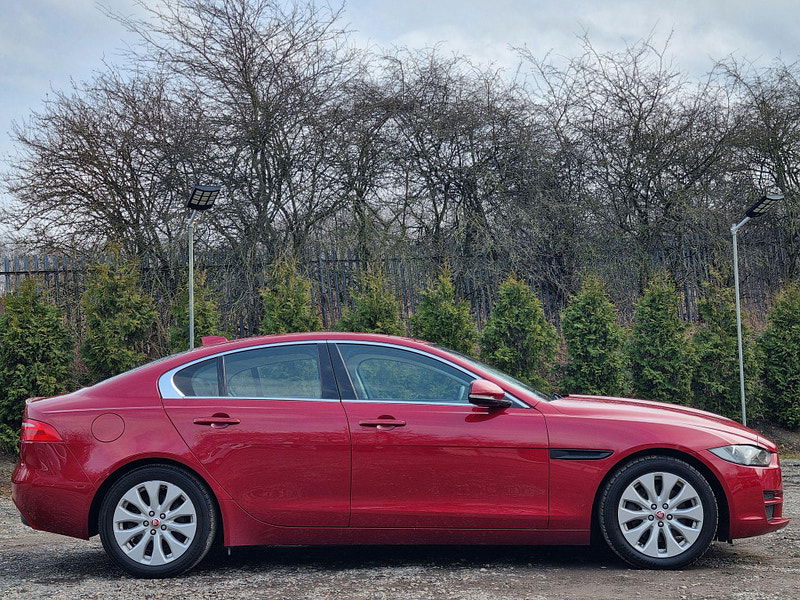 Jaguar XE 2.0d Prestige Auto Euro 6 (s/s) 4dr 4dr Automatic 2025