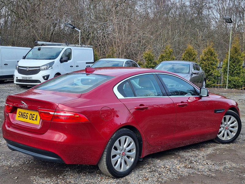 Jaguar XE 2.0d Prestige Auto Euro 6 (s/s) 4dr 4dr Automatic 2025