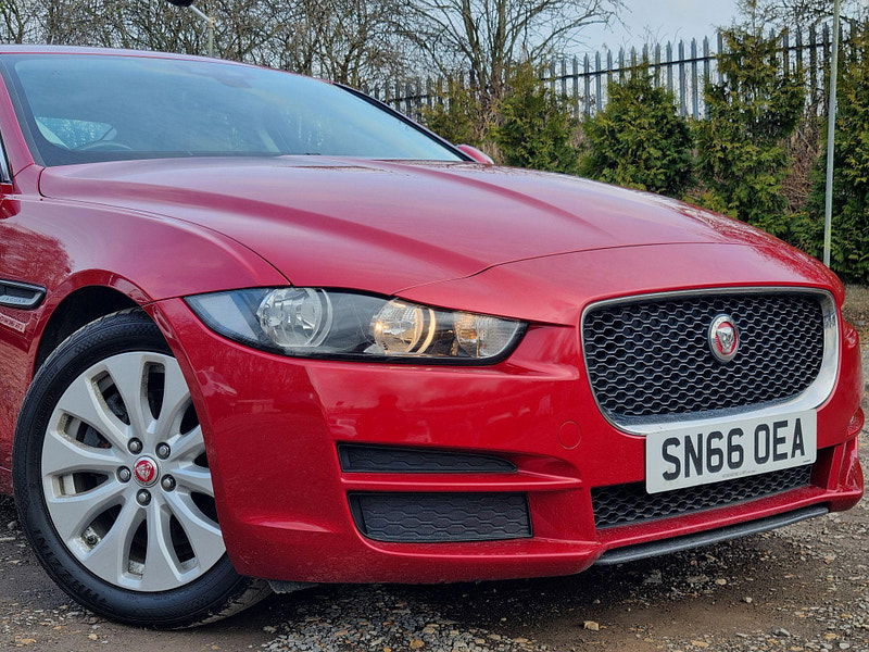 Jaguar XE 2.0d Prestige Auto Euro 6 (s/s) 4dr 4dr Automatic 2025