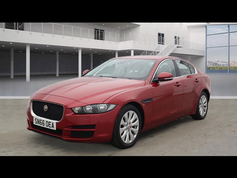 Jaguar XE 2.0d Prestige Auto Euro 6 (s/s) 4dr 4dr Automatic 2025