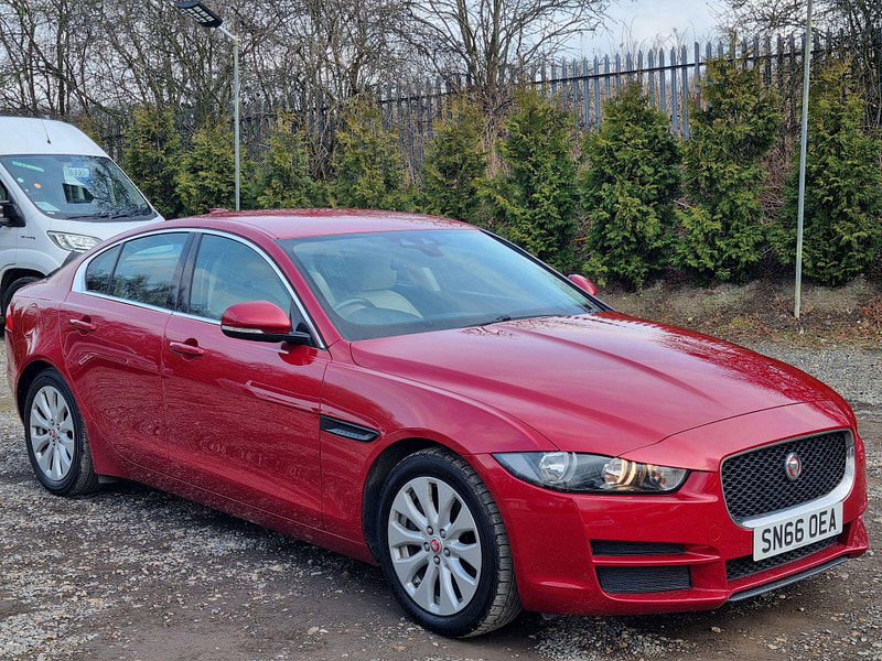 Jaguar XE 2.0d Prestige Auto Euro 6 (s/s) 4dr 4dr Automatic 2025