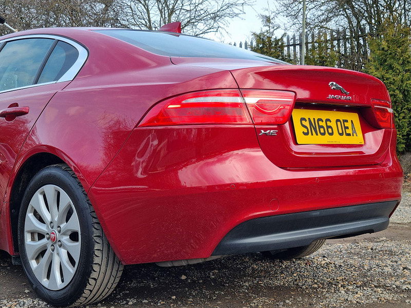 Jaguar XE 2.0d Prestige Auto Euro 6 (s/s) 4dr 4dr Automatic 2025