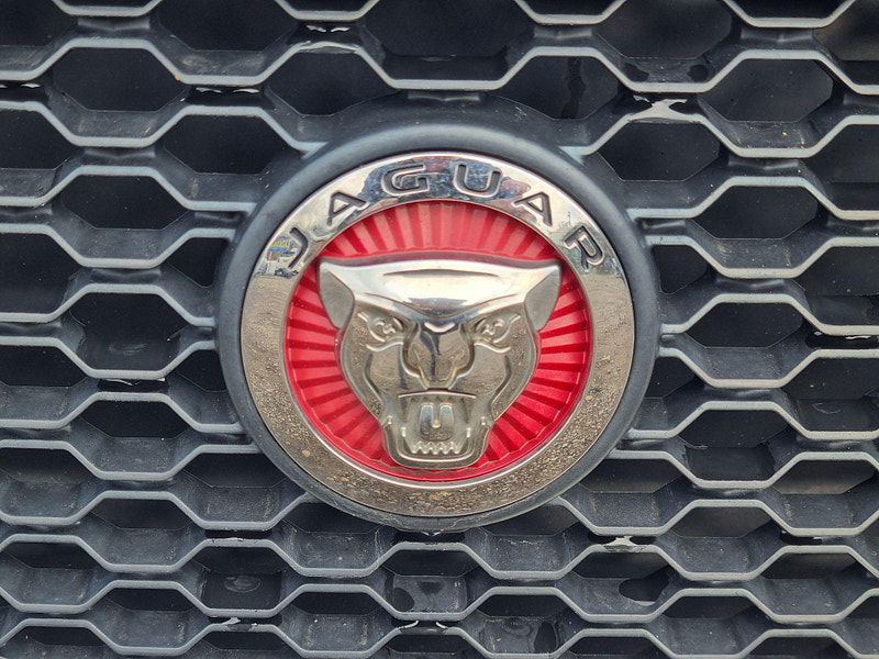 Jaguar XE 2.0d Prestige Auto Euro 6 (s/s) 4dr 4dr Automatic 2025