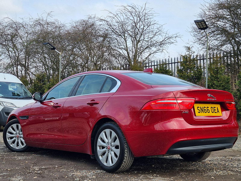 Jaguar XE 2.0d Prestige Auto Euro 6 (s/s) 4dr 4dr Automatic 2025