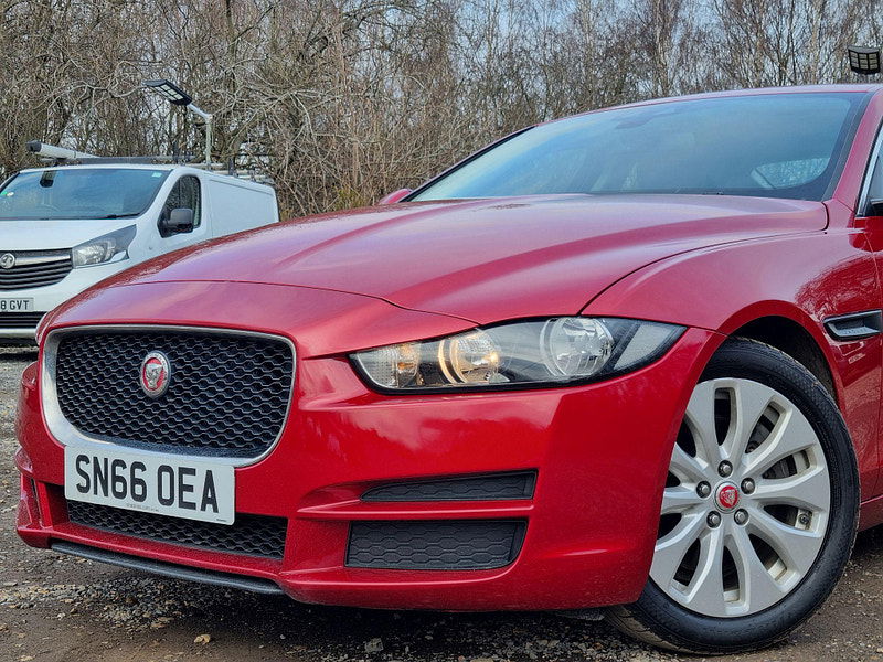 Jaguar XE 2.0d Prestige Auto Euro 6 (s/s) 4dr 4dr Automatic 2025