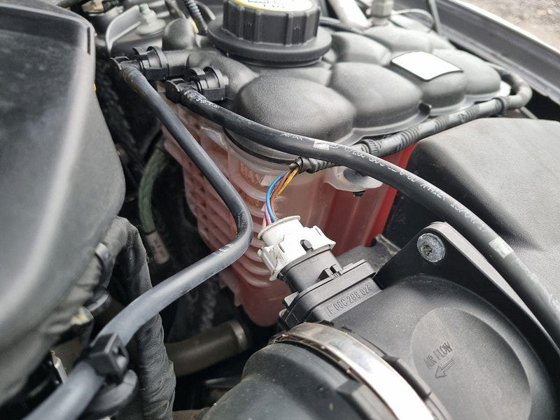 Jaguar XE 2.0d R-Sport Auto AWD Euro 6 (s/s) 4dr 4dr Automatic 2026