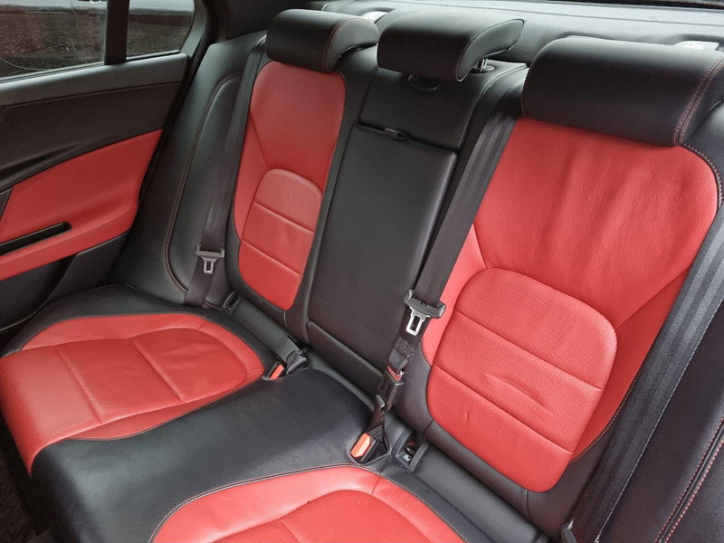 Jaguar XE 2.0d R-Sport Auto Euro 6 (s/s) 4dr 4dr Automatic 2026