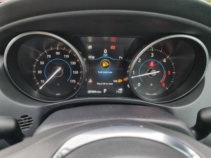 Jaguar XE 2.0d R-Sport Auto Euro 6 (s/s) 4dr 4dr Automatic 2026