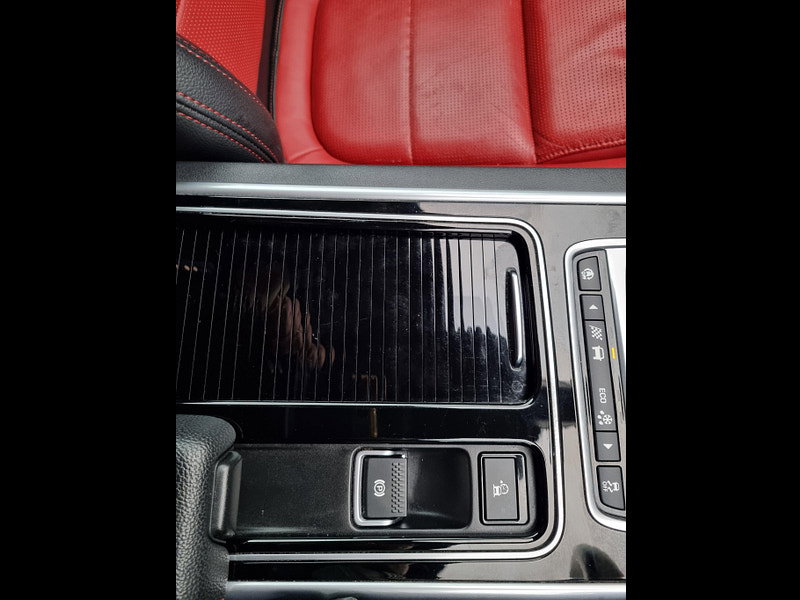 Jaguar XE 2.0d R-Sport Auto Euro 6 (s/s) 4dr 4dr Automatic 2026