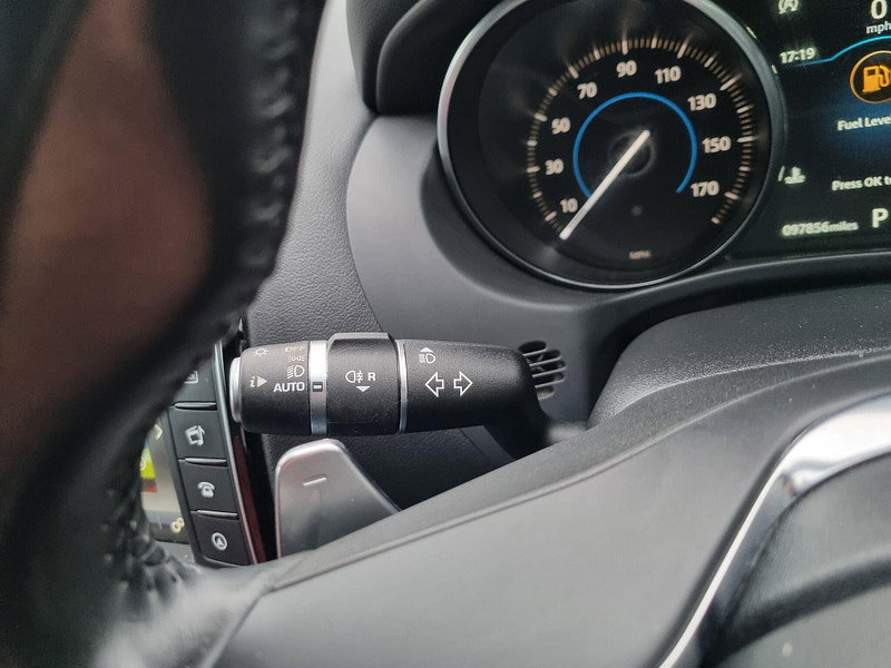 Jaguar XE 2.0d R-Sport Auto Euro 6 (s/s) 4dr 4dr Automatic 2026