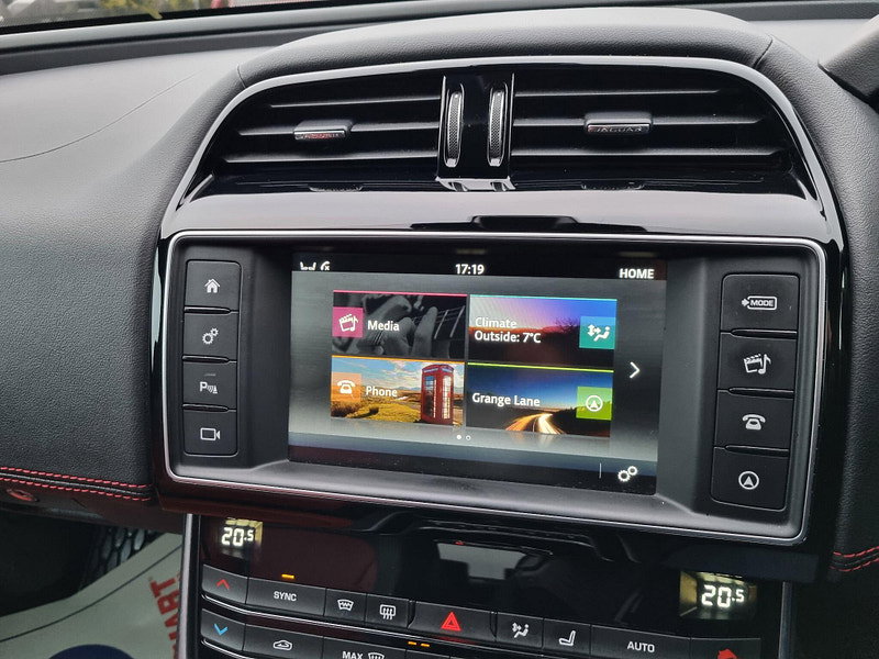 Jaguar XE 2.0d R-Sport Auto Euro 6 (s/s) 4dr 4dr Automatic 2026