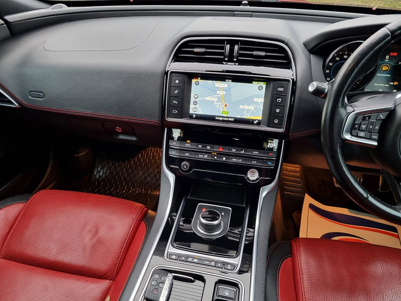 Jaguar XE 2.0d R-Sport Auto Euro 6 (s/s) 4dr 4dr Automatic 2026