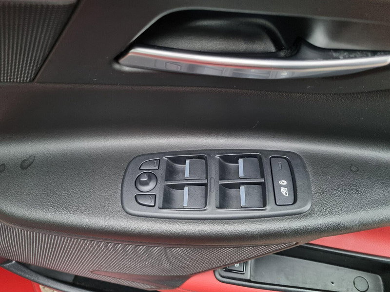 Jaguar XE 2.0d R-Sport Auto Euro 6 (s/s) 4dr 4dr Automatic 2026