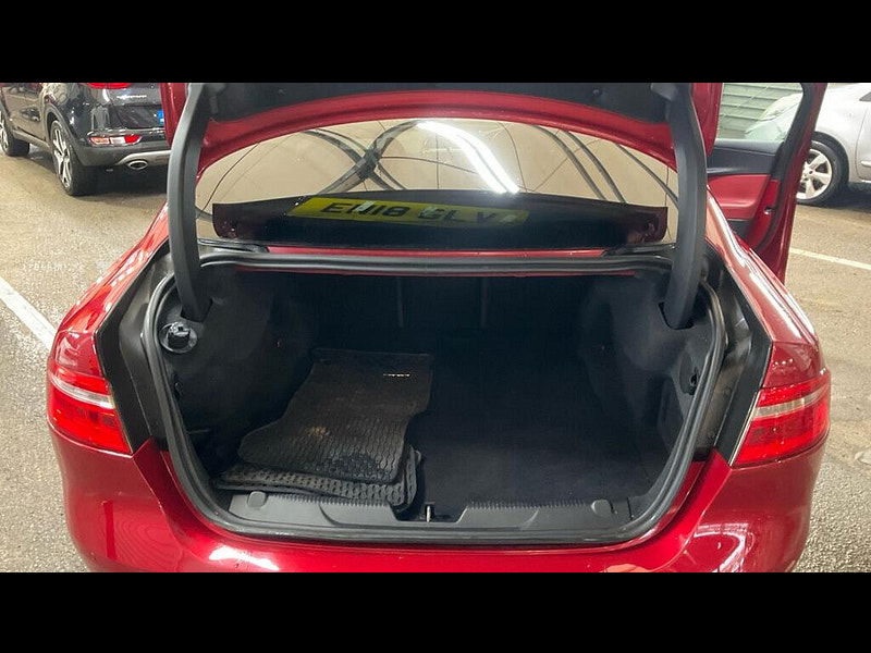 Jaguar XE 2.0d R-Sport Auto Euro 6 (s/s) 4dr 4dr Automatic 2026